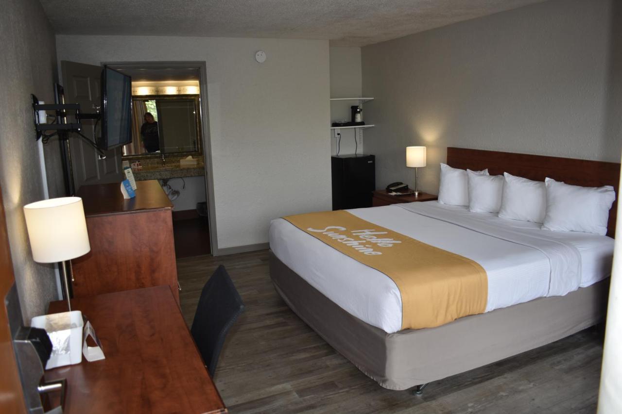 Days Inn By Wyndham Wildwood I-75 Zewnętrze zdjęcie