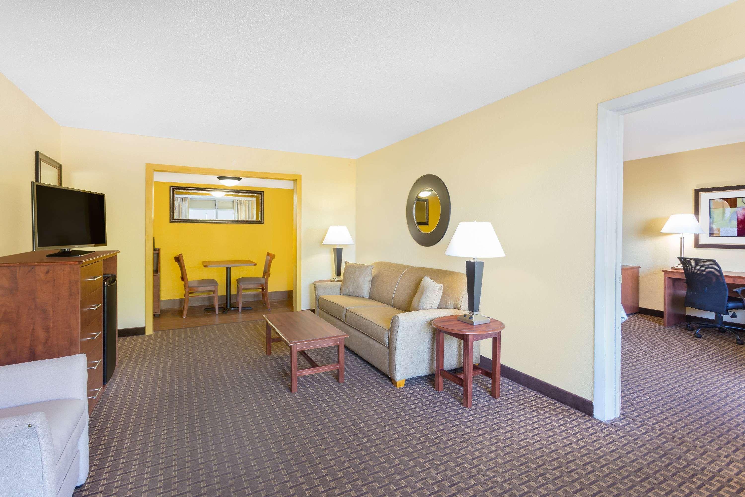 Days Inn By Wyndham Wildwood I-75 Zewnętrze zdjęcie