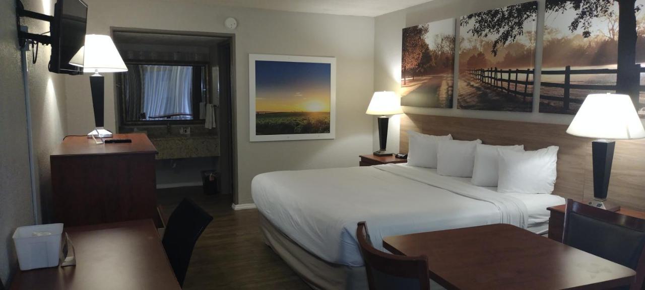 Days Inn By Wyndham Wildwood I-75 Zewnętrze zdjęcie