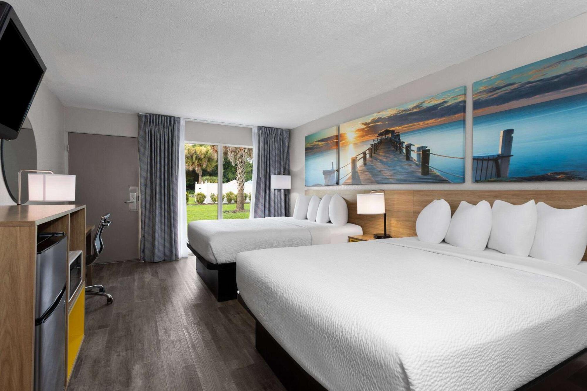 Days Inn By Wyndham Wildwood I-75 Zewnętrze zdjęcie