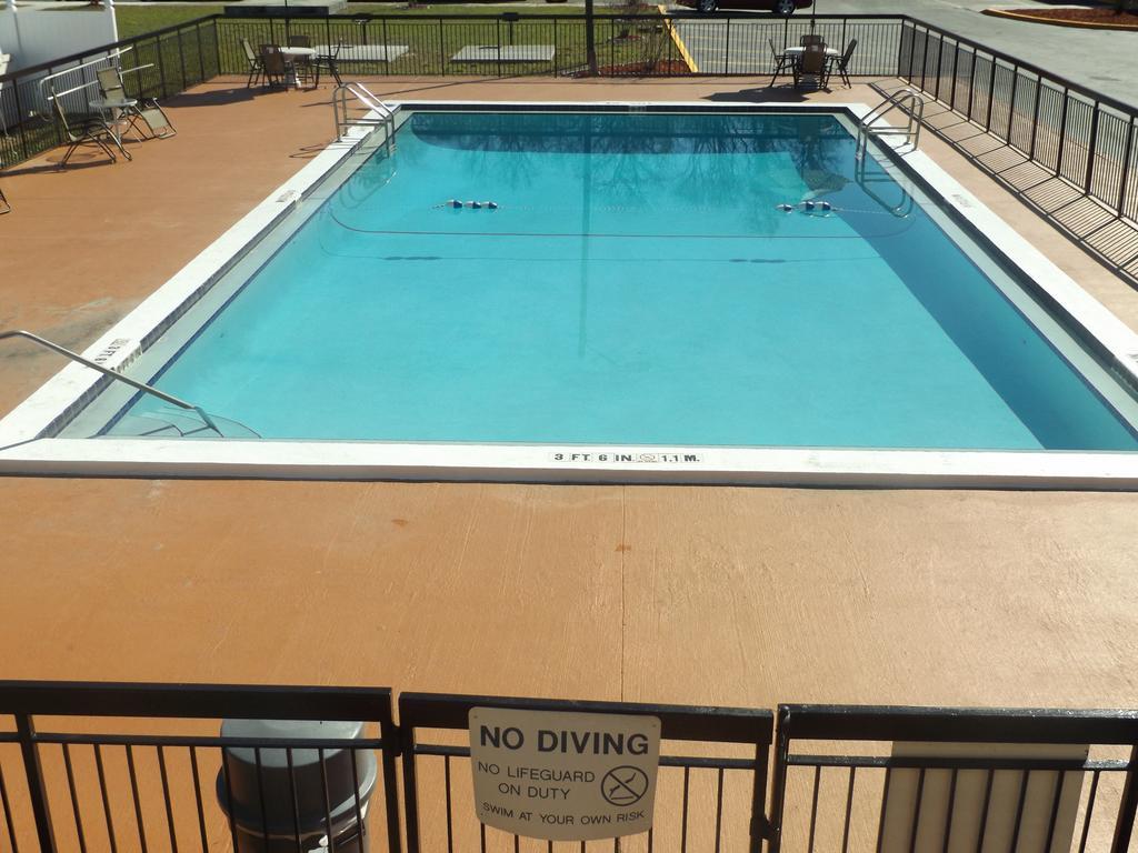 Days Inn By Wyndham Wildwood I-75 Zewnętrze zdjęcie